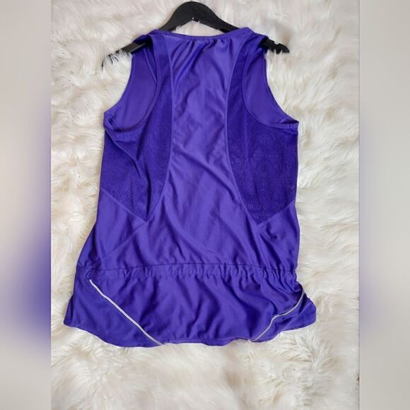 ‎Athleta Sleeveless drop Waist tank - Picture 4 of 13